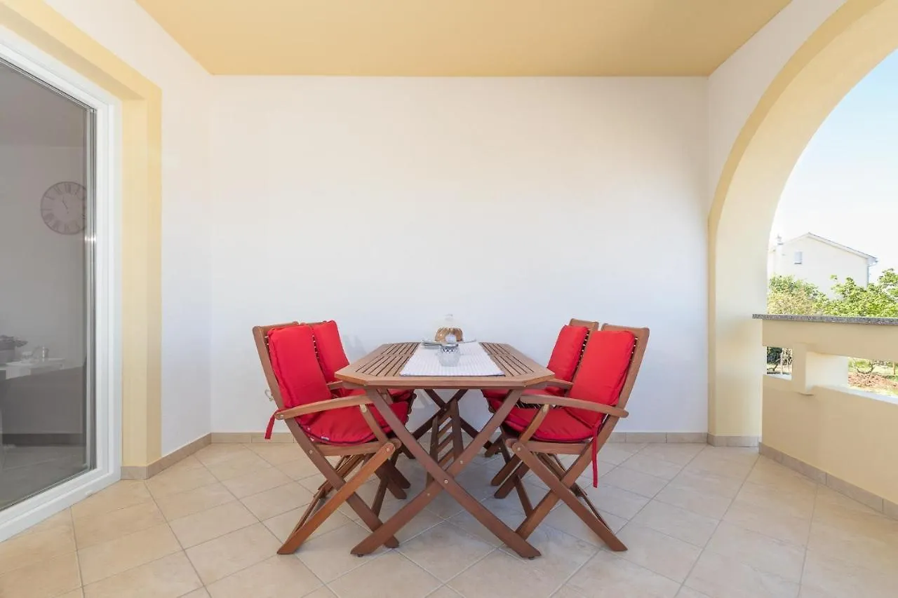 Apartments With A Parking Space Punat, Krk - 20553 Punat